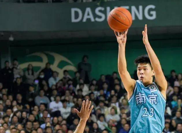 原创西热力江尽力了2米28外援太拉胯阿日一攻一防2犯葬送比赛