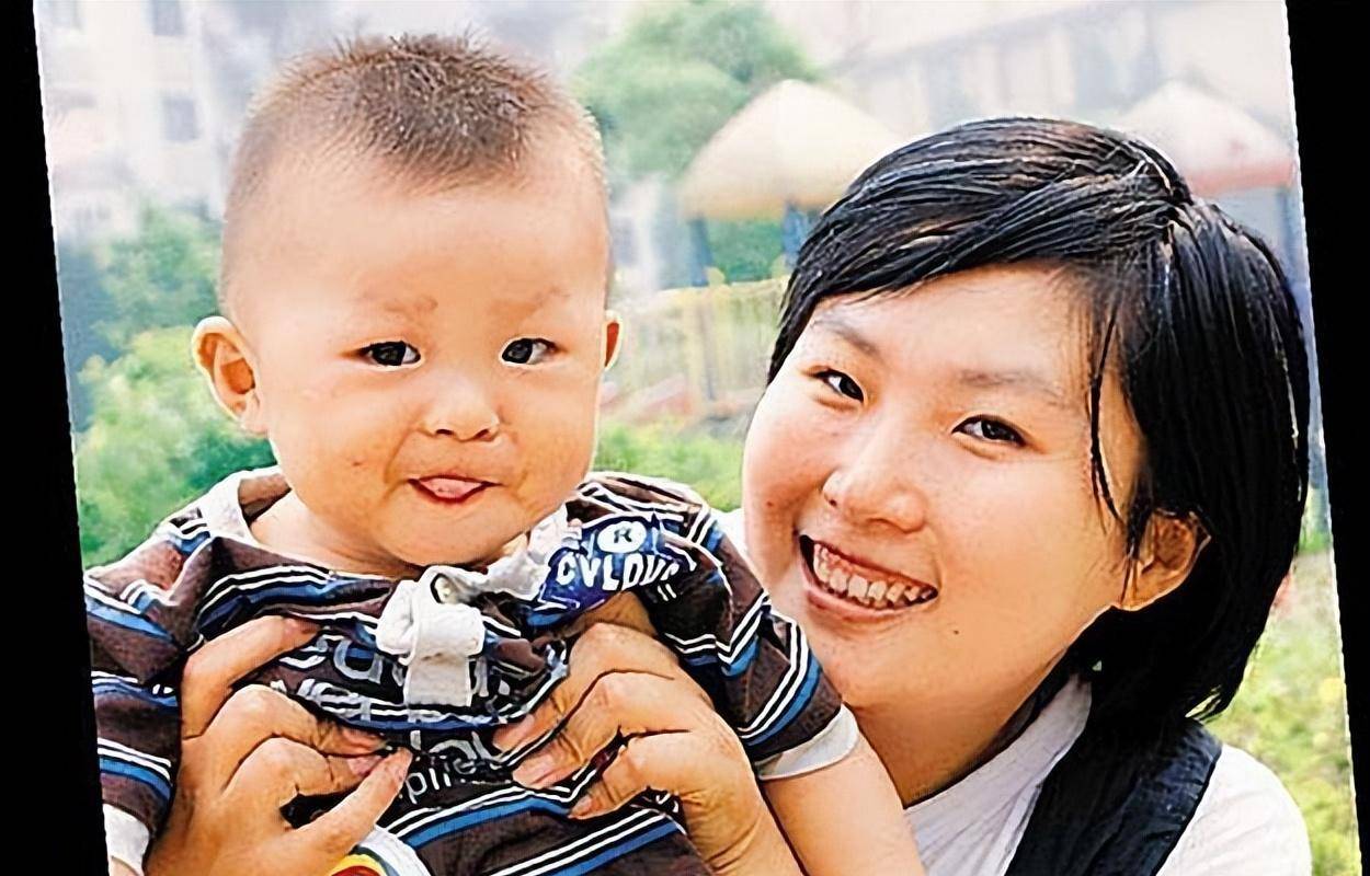 恋爱四年,大学毕业的于娟从爱情中也毕业了,她与赵斌元结为夫妻开始了