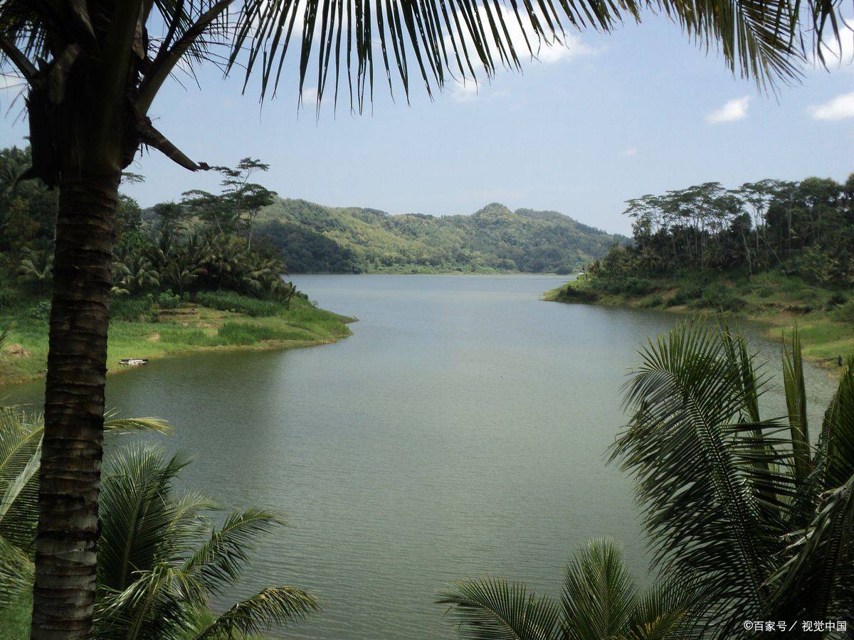 到信阳游玩与畅行相伴前去南湾湖去游玩这里风景独好且好玩