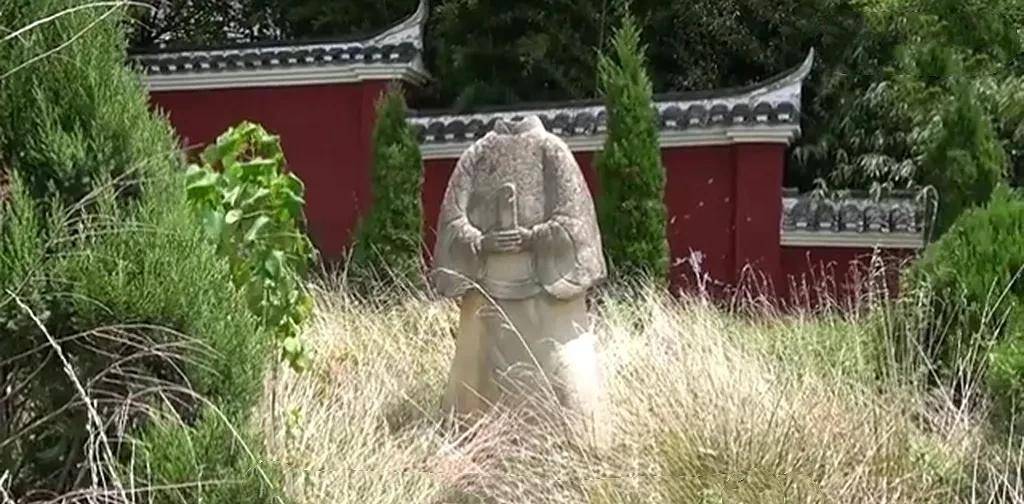 原创贵州一品官员墓隐藏在黔西一村庄里曾官至兵部尚书