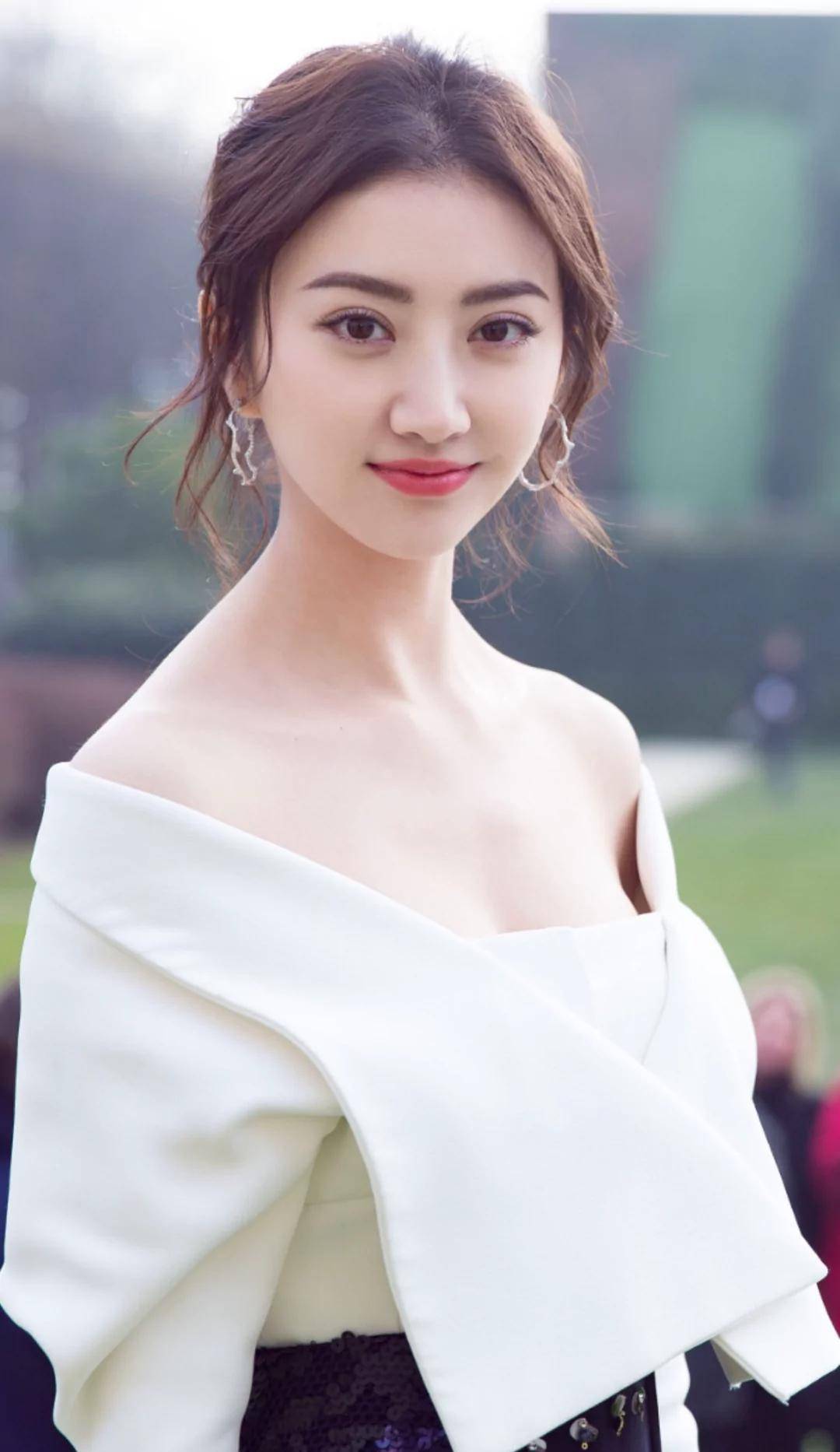 这些明星有的四年15部女主,有的演技好到没话说_杨蓉_袁姗姗_观众们