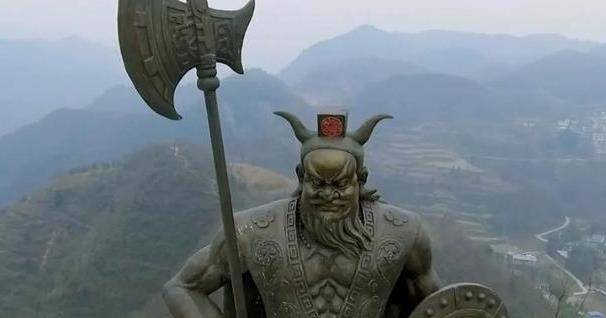 蚩尤都会被供奉为神,甚至还是中华文明的三位始祖之一(黄帝炎帝蚩尤)