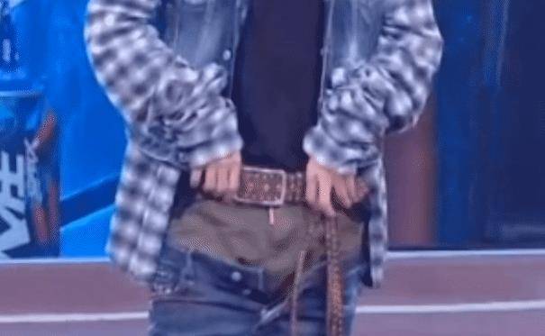 原创王一博竟然翻车了裤子半提被指猥琐看后令人大跌眼镜