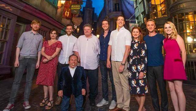 原创《哈利波特》海格扮演者去世,享年72岁_罗比·_霍格沃茨_电影