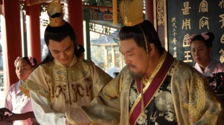 朱元璋给儿子递桔子,马皇后大惊失色,呼喊:快跑你爹要杀你_朱棣_郭子