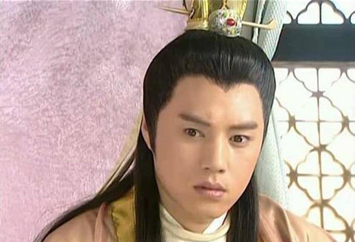 朱元璋给儿子剥橘子马皇后却大惊失色你爹要杀你快跑