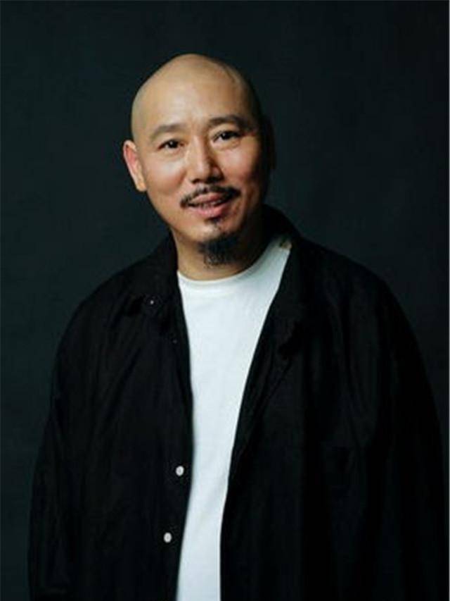 北京四李之一90年代身家过亿7000个美女前来应聘月薪五六千