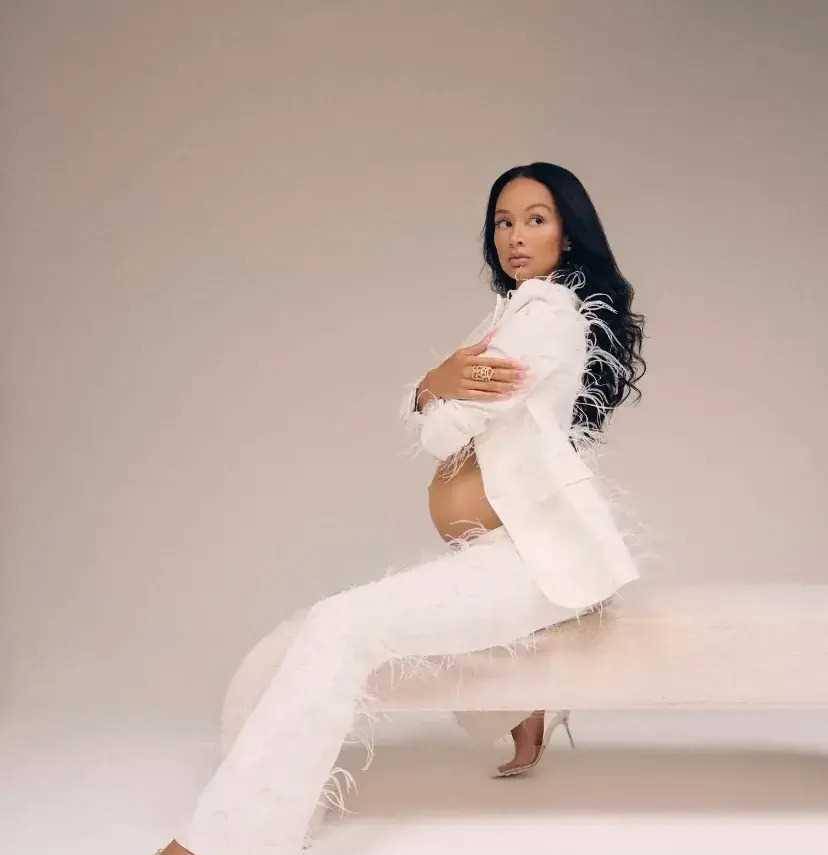 浓眉_玛伦·_生活