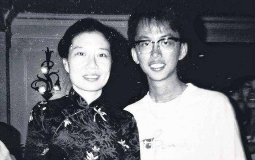 18岁未婚先孕,33年拒与子相认,抢闺蜜男友,写出《我的前半生》_倪匡