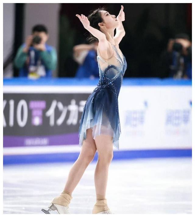原创花滑女神陈虹伊实力颜值双丰收四大洲赛引爆日韩网友赞誉