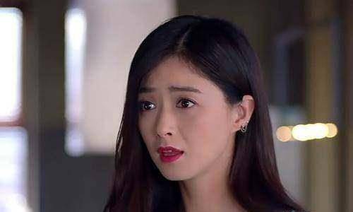 其实,这位女演员就是在《欢乐颂》中饰演樊胜美的蒋欣.