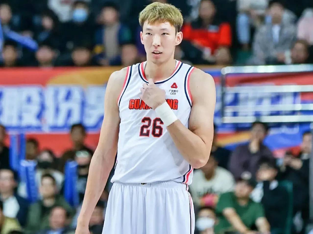 CBA :广东队94比87战胜江苏队,球员表现一览,周琦16分17篮板_比赛_徐杰_胡明轩