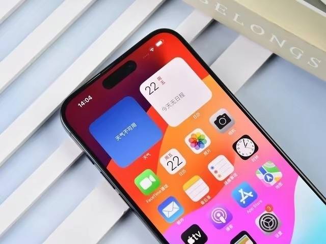 另一个华为就是华为手机再度崛起,推出了华为mate60系列,华为nova12