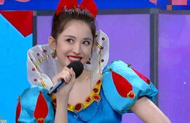 《快本》再放大招,王丽坤古力娜扎cos卡通形象,张绍刚惹爆笑_白雪公主