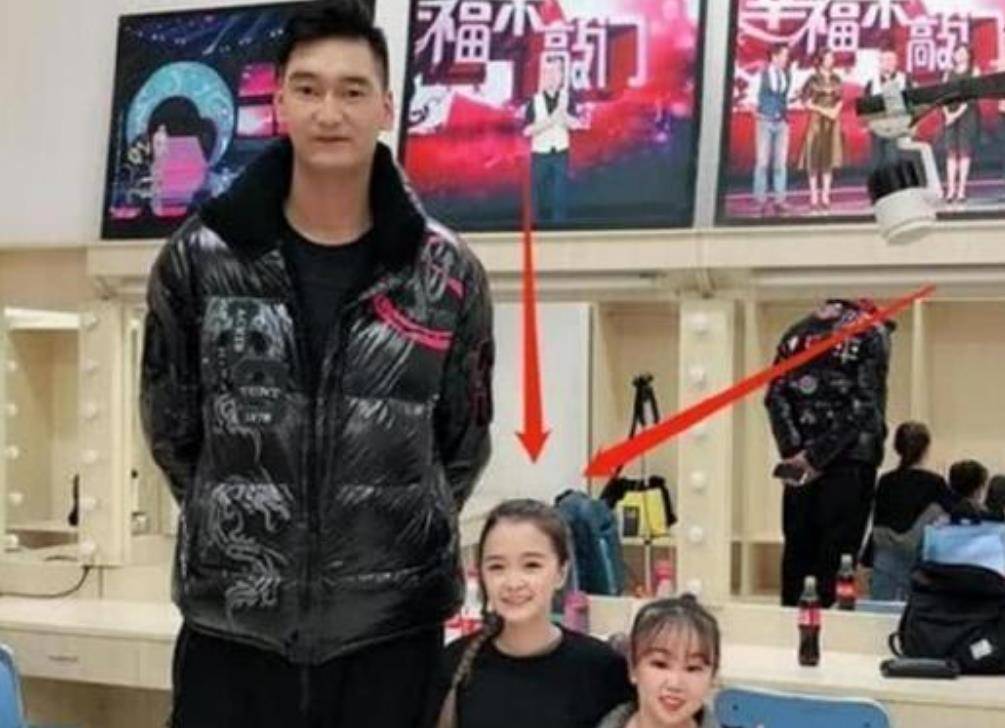 原创袖珍美人黄韵伊初中辍学北上打工供弟弟上大学如今年入百万