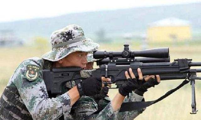 特种兵张金涛军区比武斩获4枚金牌和队友战胜8国特种部队