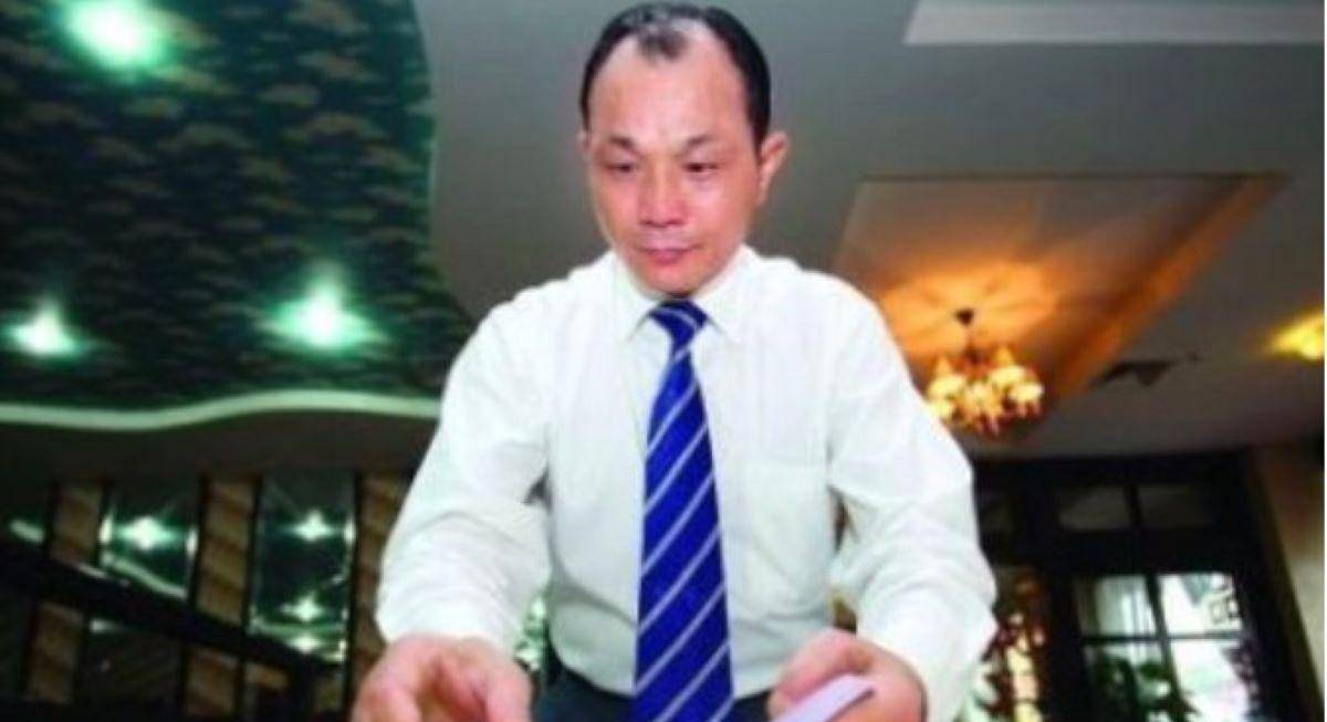 原创尧建云花150元拜师成为亚洲赌王双腿截肢后才想起师父的忠告