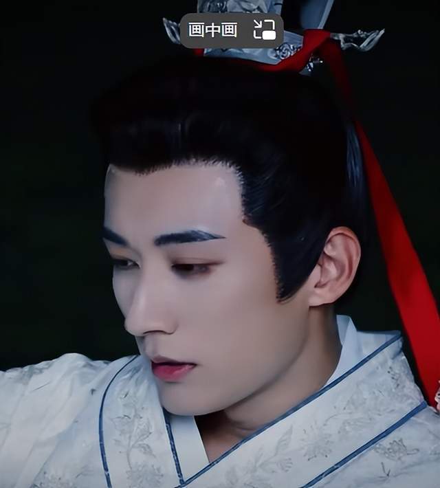 《花间令》告诉观众,女配别选太惊艳的,不然主角上不了桌_鞠婧祎_潘越