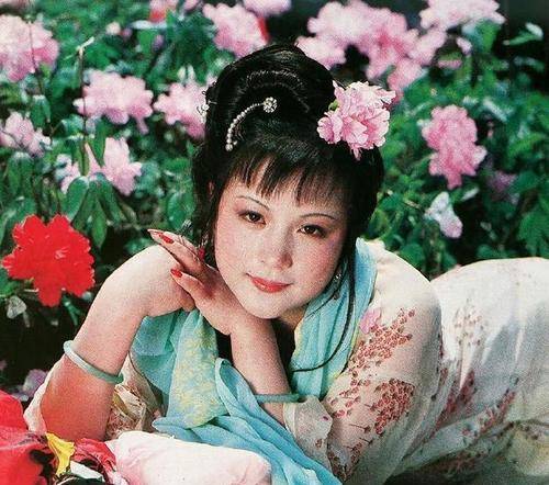 "血缘的《京华烟云》-看林语堂对经典的继承与创新_人物_姚木兰_性格