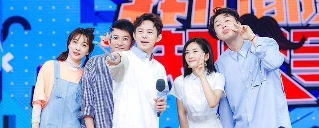 停播5个月后,快乐家族调整状态陆续复出,仍有一人待业_何炅外_谢娜