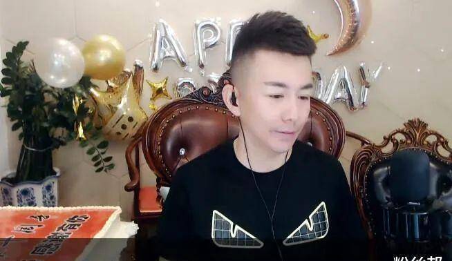 原创舞帝于利即将正式首秀公布收徒条件又要建立主播帝国