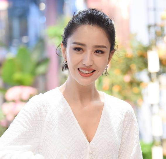 原创新疆三美颜值比拼迪丽热巴vs古力娜扎vs佟丽娅谁更好看