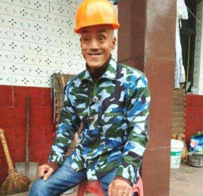 原创光头强冯加六因酒驾打破小朋友美好幻想如今靠跑摩的为生