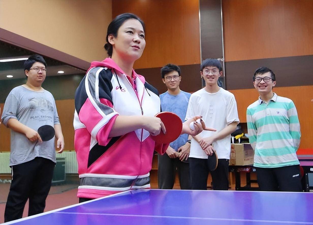 原创刘国梁的新帮手刘伟曾获7次世界冠军如今亲自指导刘诗雯