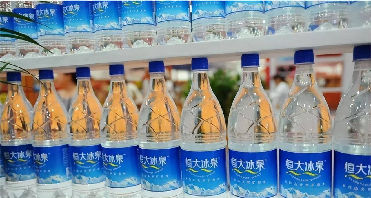这是恒大冰泉打出的漂亮一仗,但却并不是一个高明的技巧.