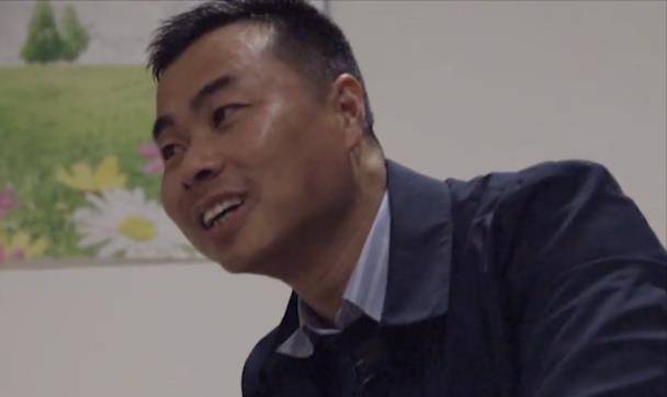 老汉"肺片硬如石头",儿子卖车救父换肺,结局泪崩_廖连和_廖延龙_医生