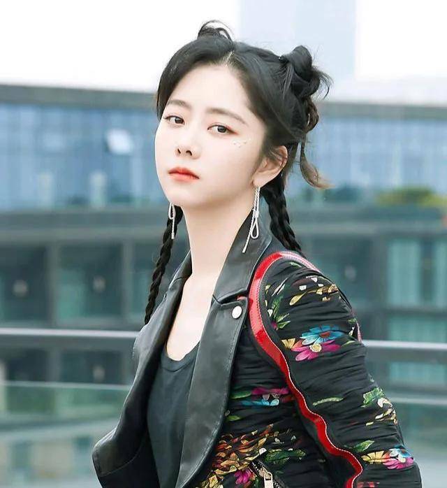 谭松韵,赵丽颖,景甜,毛晓彤,娱乐圈圆脸美女谁最好看?