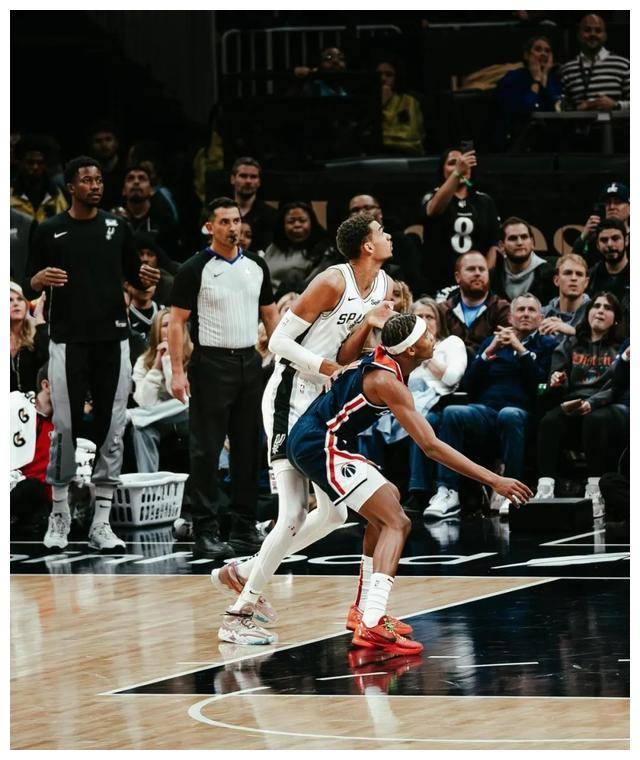 文班亚马赛季报销,最好兄弟,永别!_库利_巴利_球员