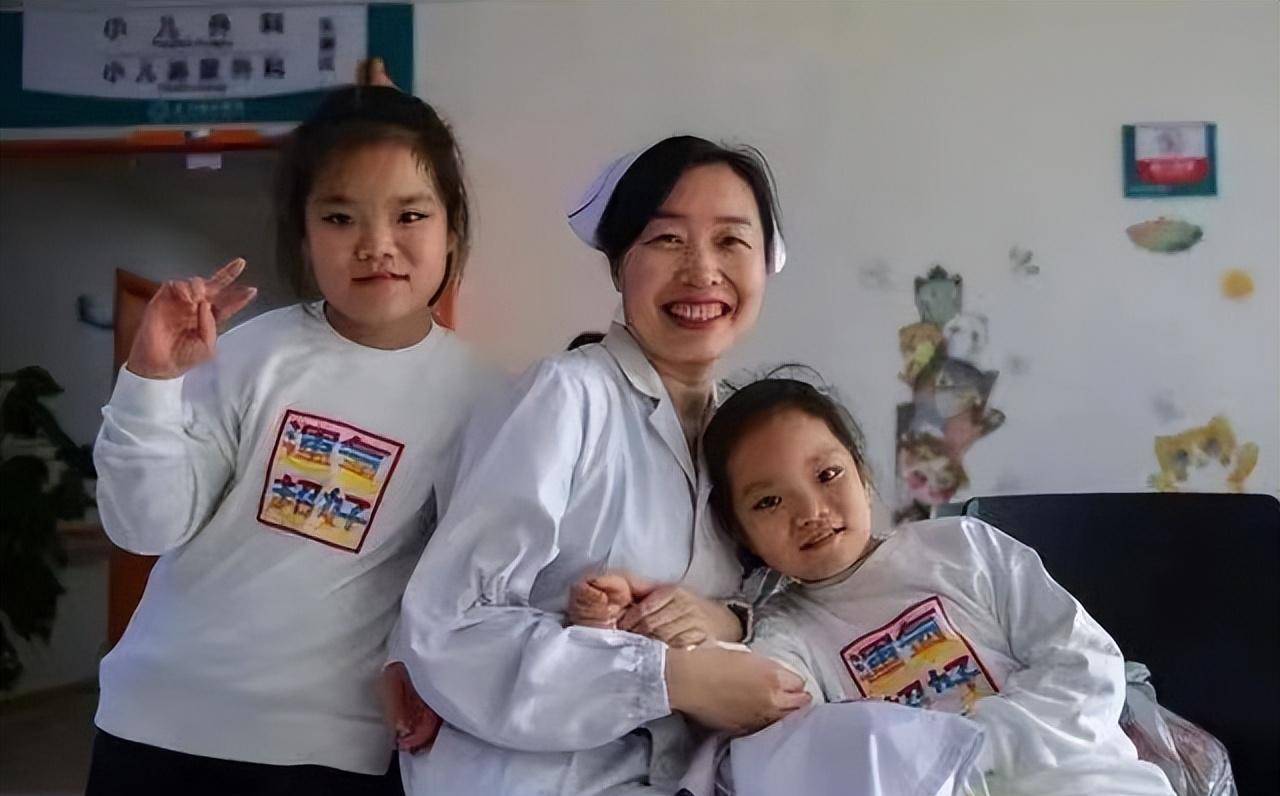 张玲和张珑虽然妹妹张珑还没有彻底痊愈,但是玲珑姐妹二人却已是完成