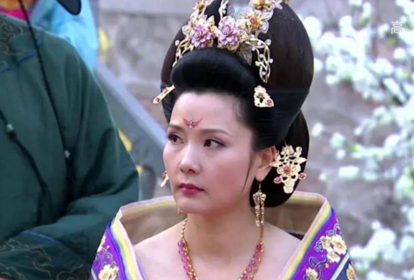 原创古代有位奸相是国家由盛转衰的始作俑者为何能深受皇帝喜爱