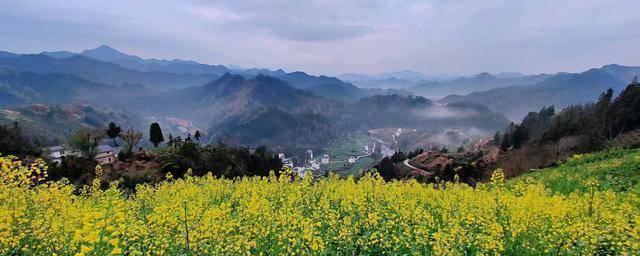 歙县:石潭,阳产土楼,卖花渔村说完黟县,必须得说说歙县,当年徽州府邸