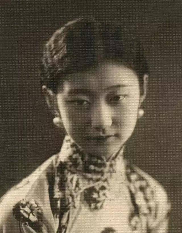 原创王敏彤晚清最美格格却痴恋姐夫溥仪终身未嫁一人孤独终老