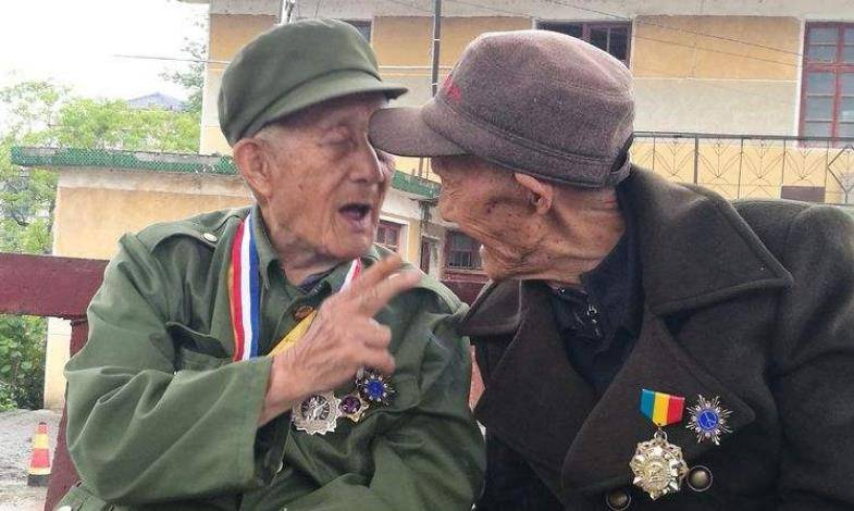 他们这一代人都是心怀家国情怀,为了祖国大义可以牺牲自己的人.