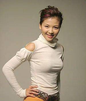 国民贤妻刘涛,疯狂拍戏帮丈夫还清4亿债务,和婆婆情同闺蜜_王珂_工作