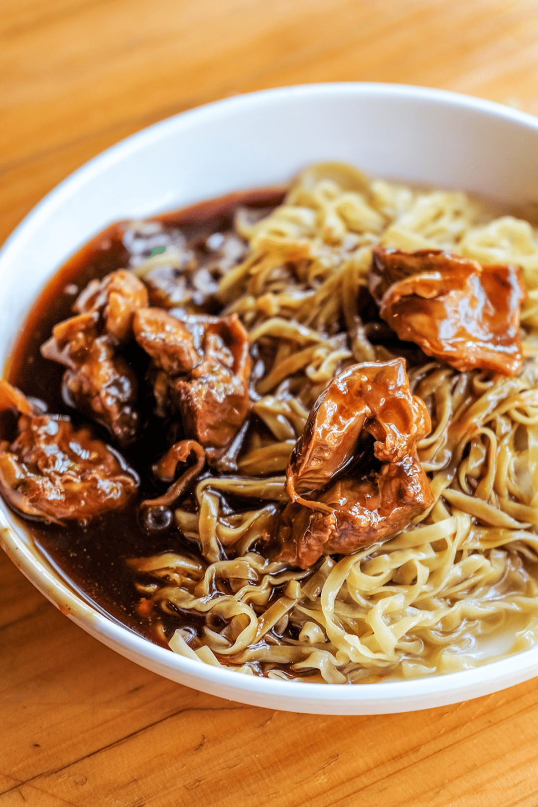 更不用说新疆辣皮子牛肉拌面,甘肃牛肉炒面片,海南牛腩腌面等各式各样