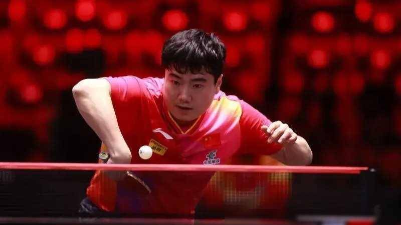 梁靖昆激战七局,艰难闯进半决赛_波尔_比赛_梁景坤