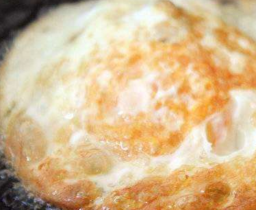 搞错这一步,难怪鸡蛋不鲜嫩还粘锅_时候_营养_做法