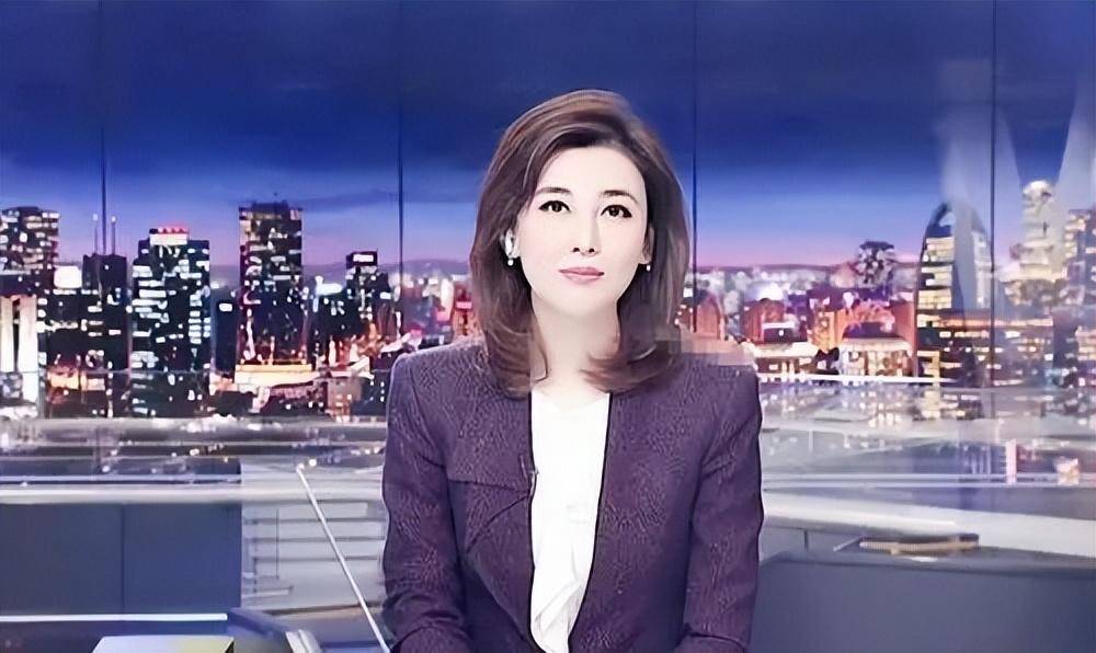 14岁辍学18岁逃婚从刷碗工逆袭为央视一姐霸占屏幕20年