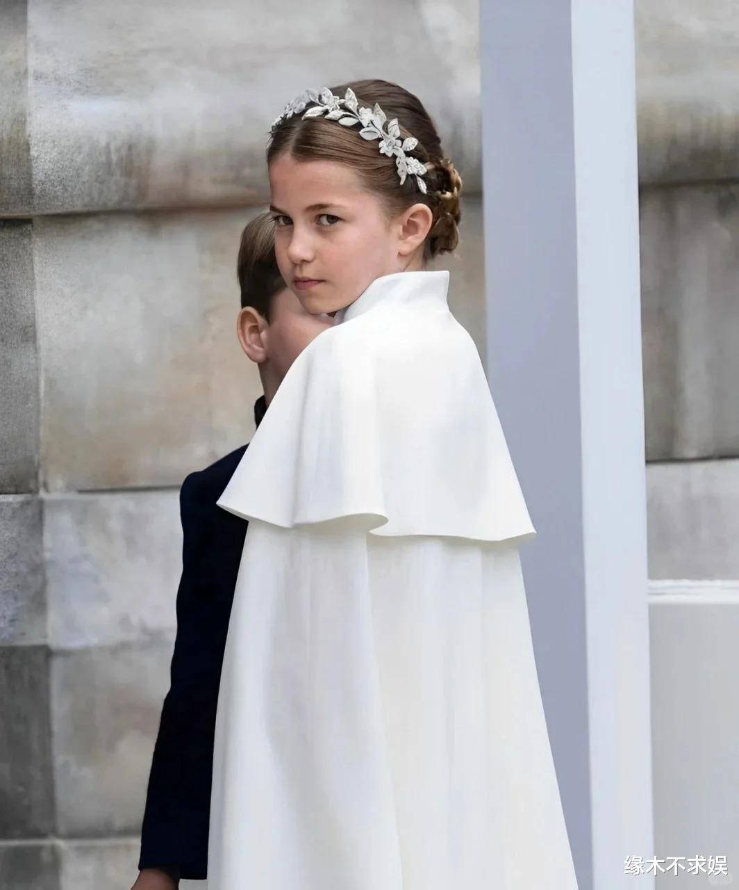 凯特公布夏洛特公主的下落时间却漏了陷谎言又被戳穿了