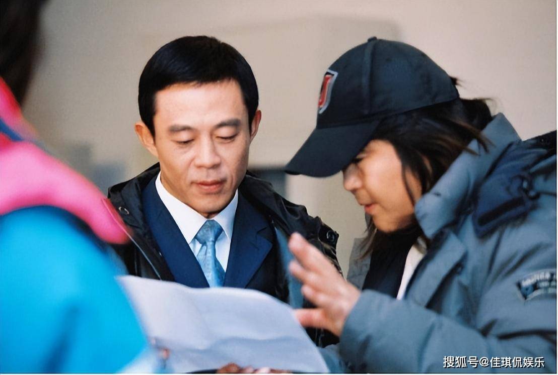 不提前夫侯勇,和女儿患难与共,如今45岁似冻龄少女_潘雨辰_沈蓉_孩子