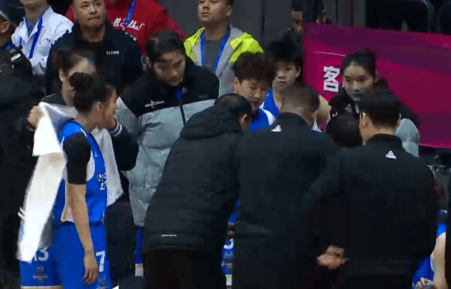 72比67爱拼才会赢山东女篮险胜新疆曹君伟力挽狂澜