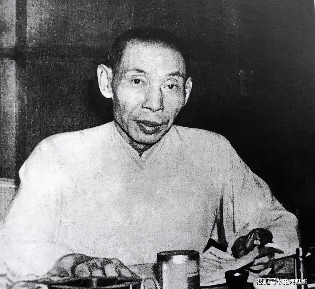 张学良吸毒成瘾胳膊上全是针眼,杜月笙聘请美国医生,帮其戒毒