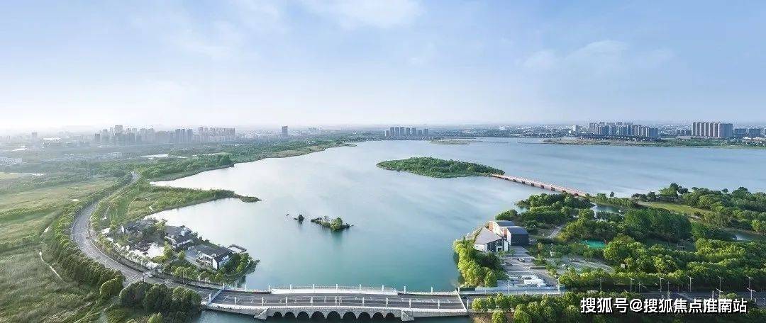 苏州龙湖镜湖原著售楼处电话:400-9939-964龙湖·镜湖原著隐于13