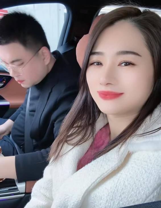 原创女子带儿子嫁给上海老公一脸幸福秀恩爱幸亏遇到了他
