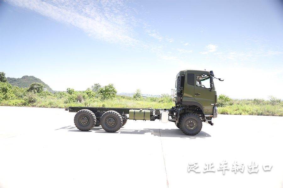 东风六驱6x6全驱大力神越野专用车底盘