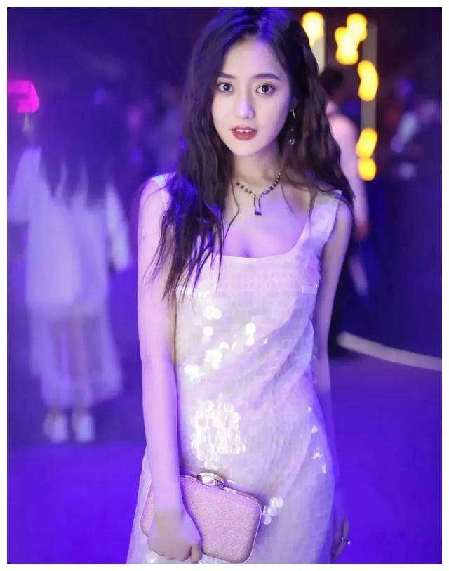 从知否到与凤行130斤美女惊艳登场
